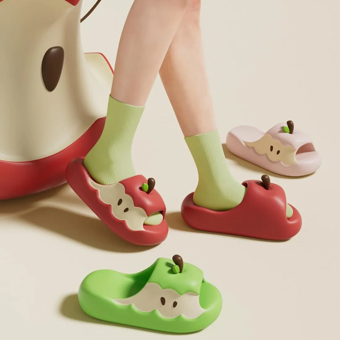 Apples Slippers for Women Men, Summer 3D Cute Cartoon Apples Shaped Fruit Slides Couple Beach Sandals