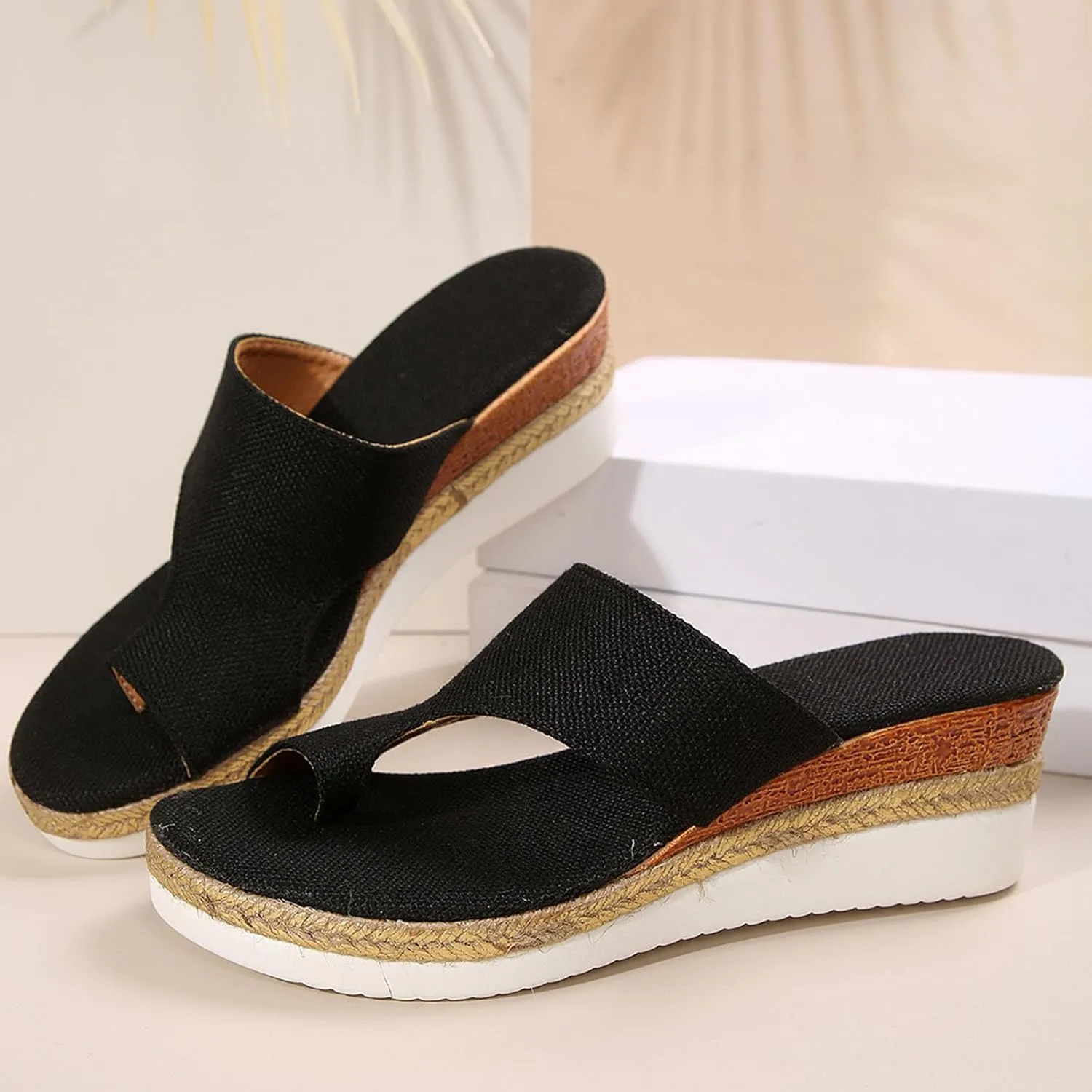 Beach Sandals for Woman Casual Summer Flip Flops Clip Toe Flat Sandal White Platform Hiking Workout Shoes