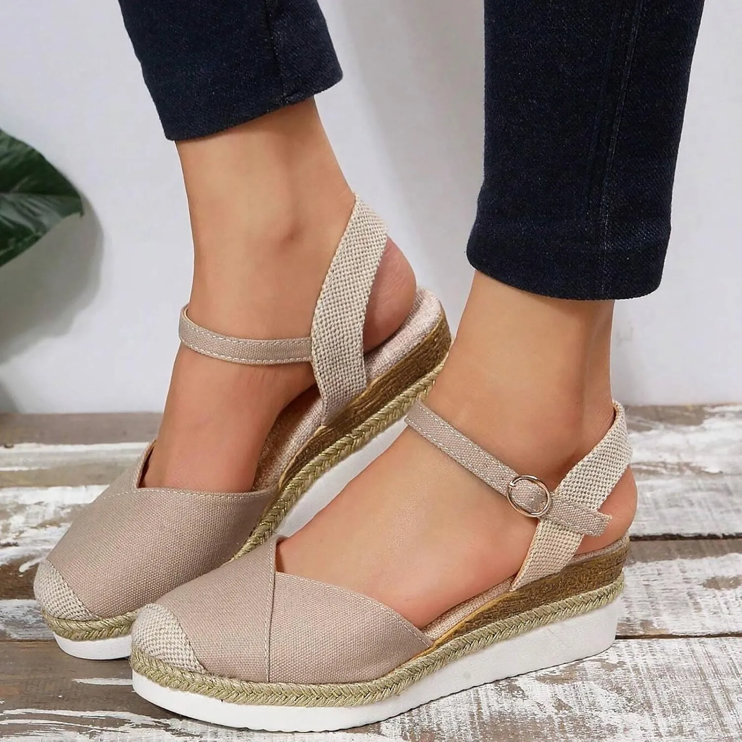 Closed Toe Sandals Women 2025 Platform Wedge Heel Casual Sandal Women's Espadrilles Dressy Sandals Comfortable Anti Slip Summer Shoes with Buckle Ankle Strap