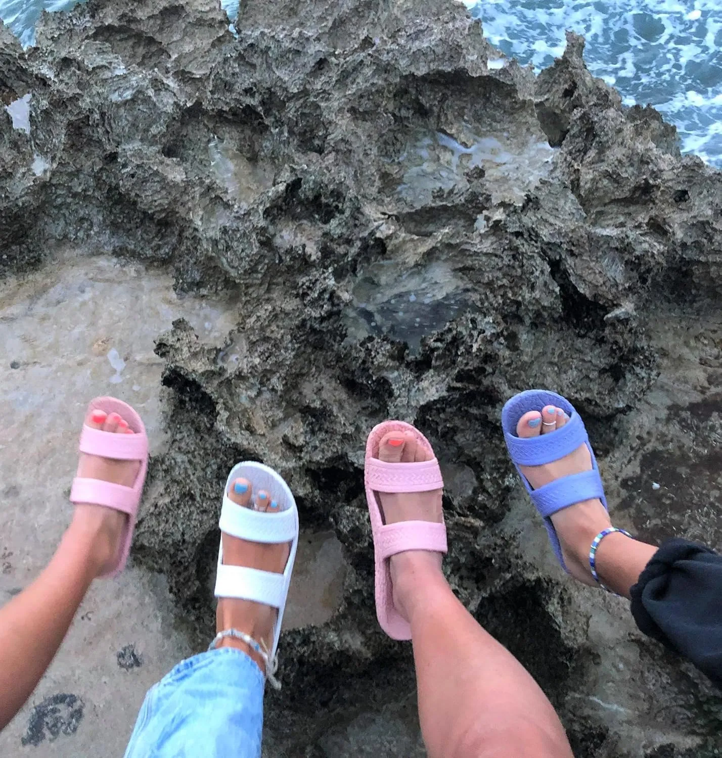 J-Slips Kids Sandals - Comfortable Boys and Girls Jesus Jandals for Beach and Summer - Waterproof Hawaiian Slides in 12 Colors, Sandalias