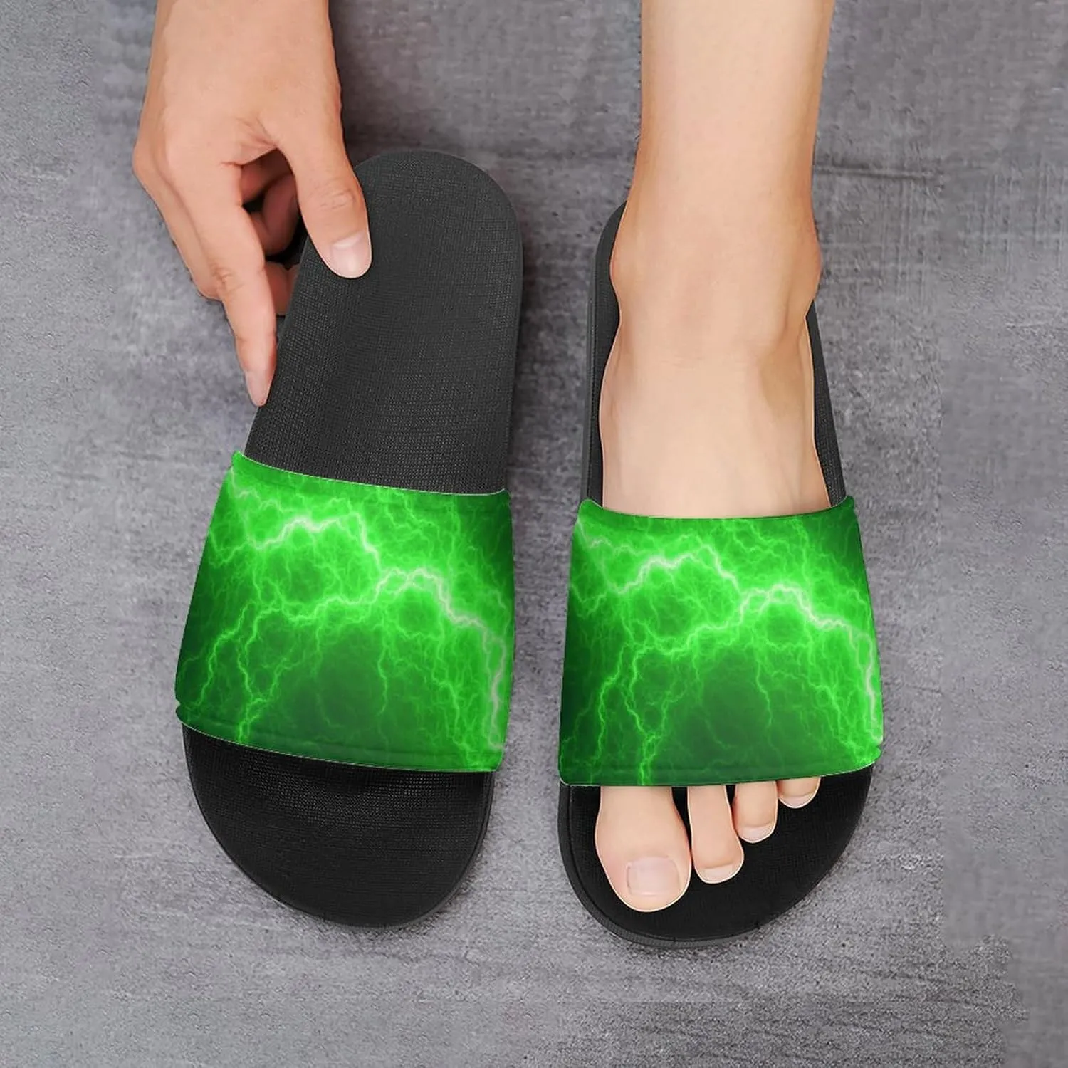 Lightning PVC Home Slippers Man Women Non Slip Bath Open Toe Shoes Lightweight Indoor Sandals Summer Beach Slides