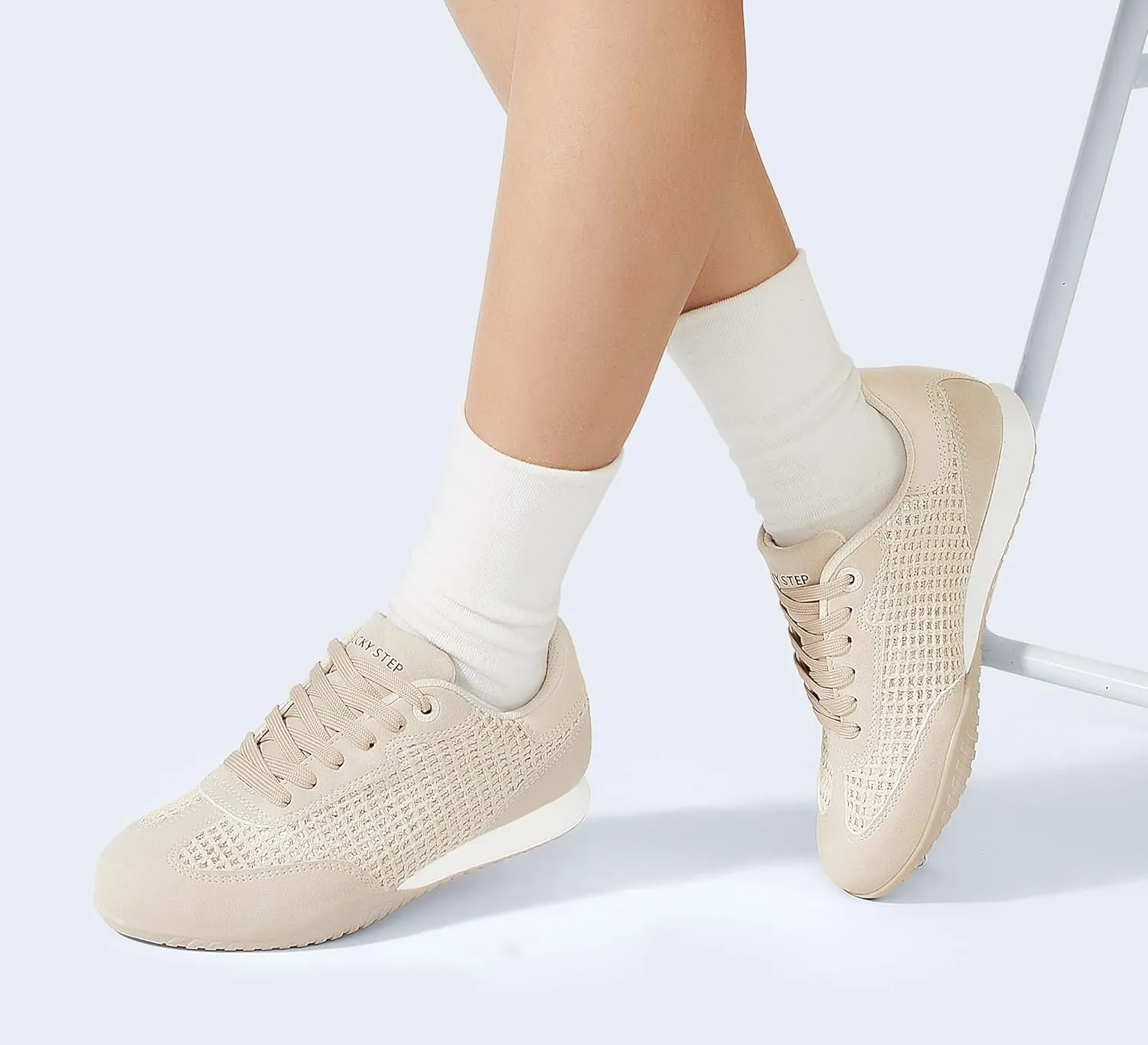 LUCKY STEP Women's Fashion Tennis Sneakers Casual Low Top Retro Lace-up Stylish Travel Lifestyle Trendy Walking Shoes