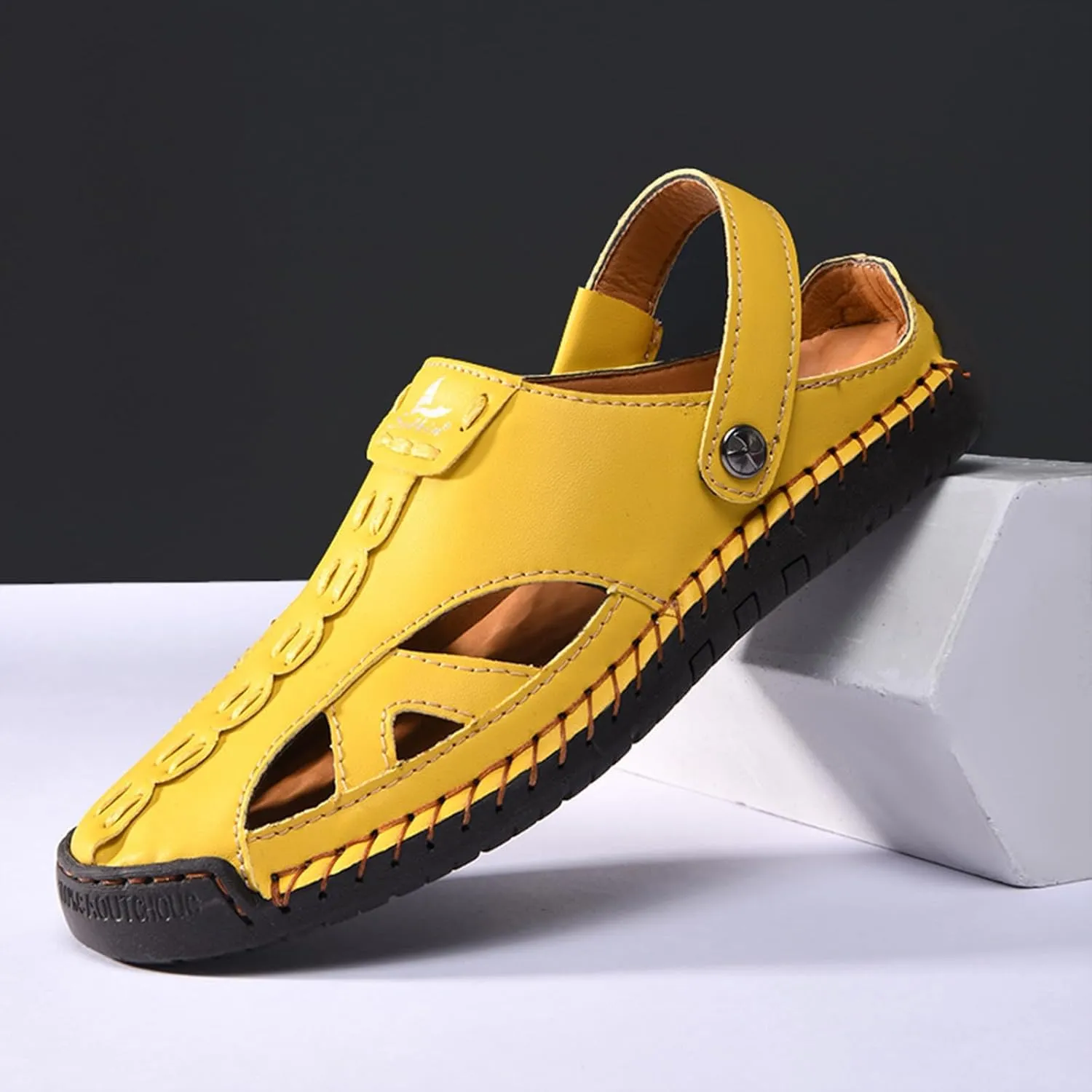 Men's and Women's Handmade Leather Fisherman Sandals - Closed Toe Slip-On Breathable Design with Non-Slip Sole Summer Outdoor Beach Shoes