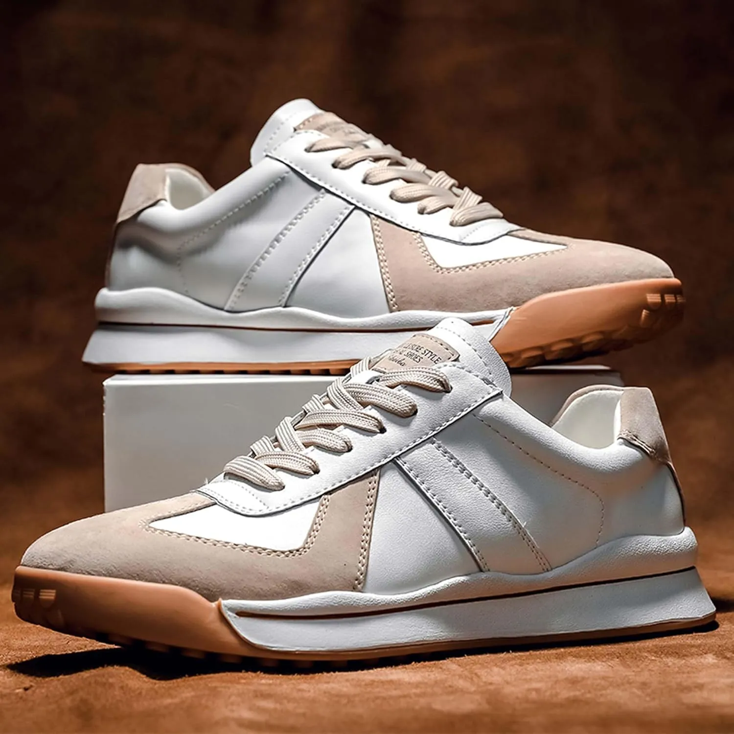 Men's Sports Casual Shoes Comfortable Cowhide Sneakers Soft Sole Lightweight Walking Outdoor Shoes Urban Style Business Casual Office Shoes