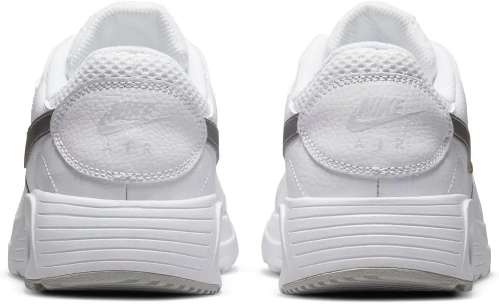 NIKE Women's Sports Flats, 10.5 US