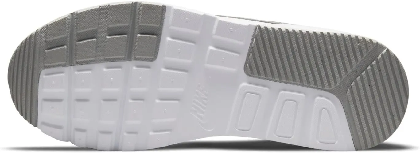 NIKE Women's Sports Flats, 10.5 US