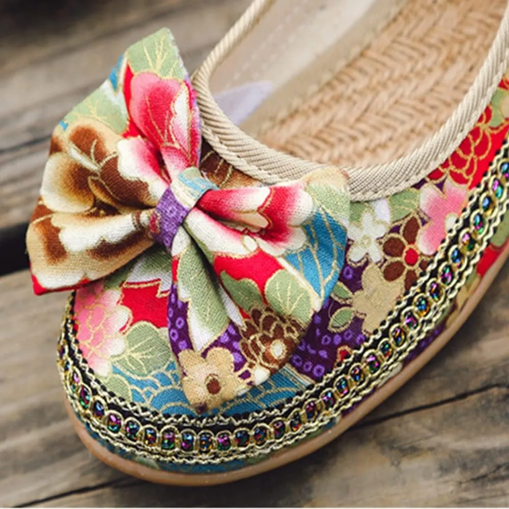 TangDao Women's Retro Women Ethnic Beading Round Toe Floral Embroidered Shoes Women Lace Up Casual Ballet Flats Shoes
