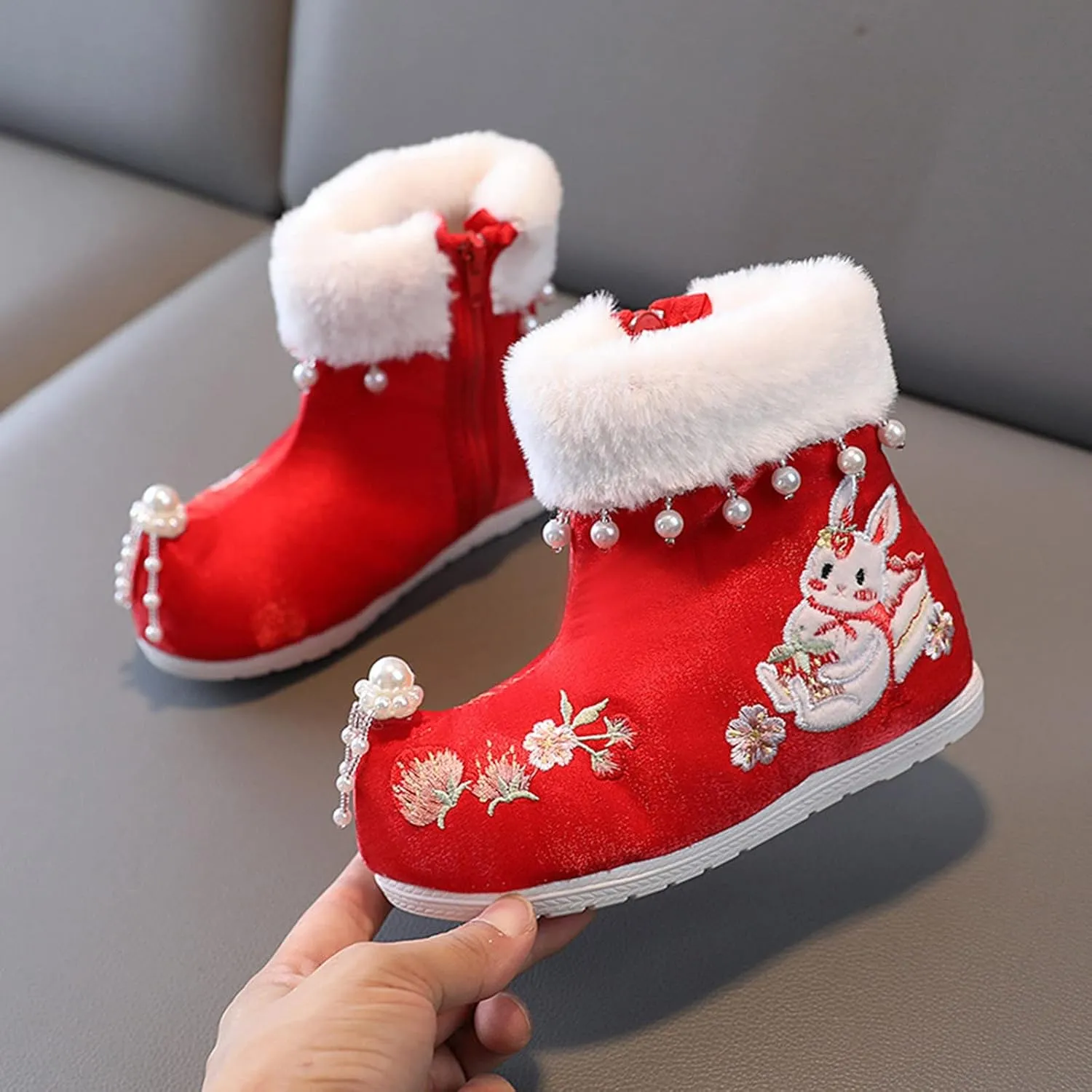 Traditional Embroidered Boots Girls Cheongsam Cloth Shoes Chinese Calendar New Year Retro Plush Warm Girls Pompom Boots