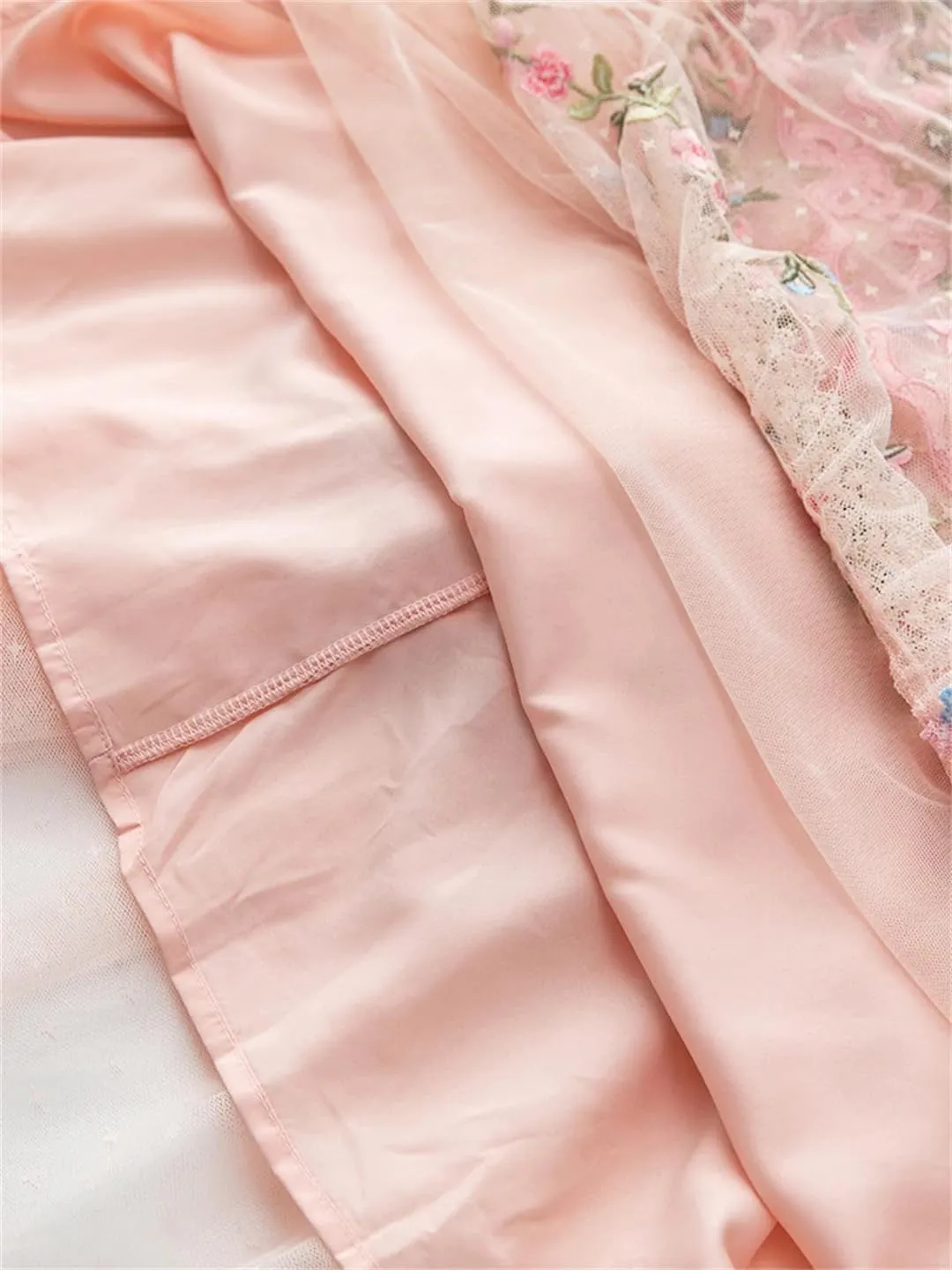 Women Floral Tulle Dress Embroidery Hollow Out Splice Crew Neck High Waist A-Line Lace Party Dress