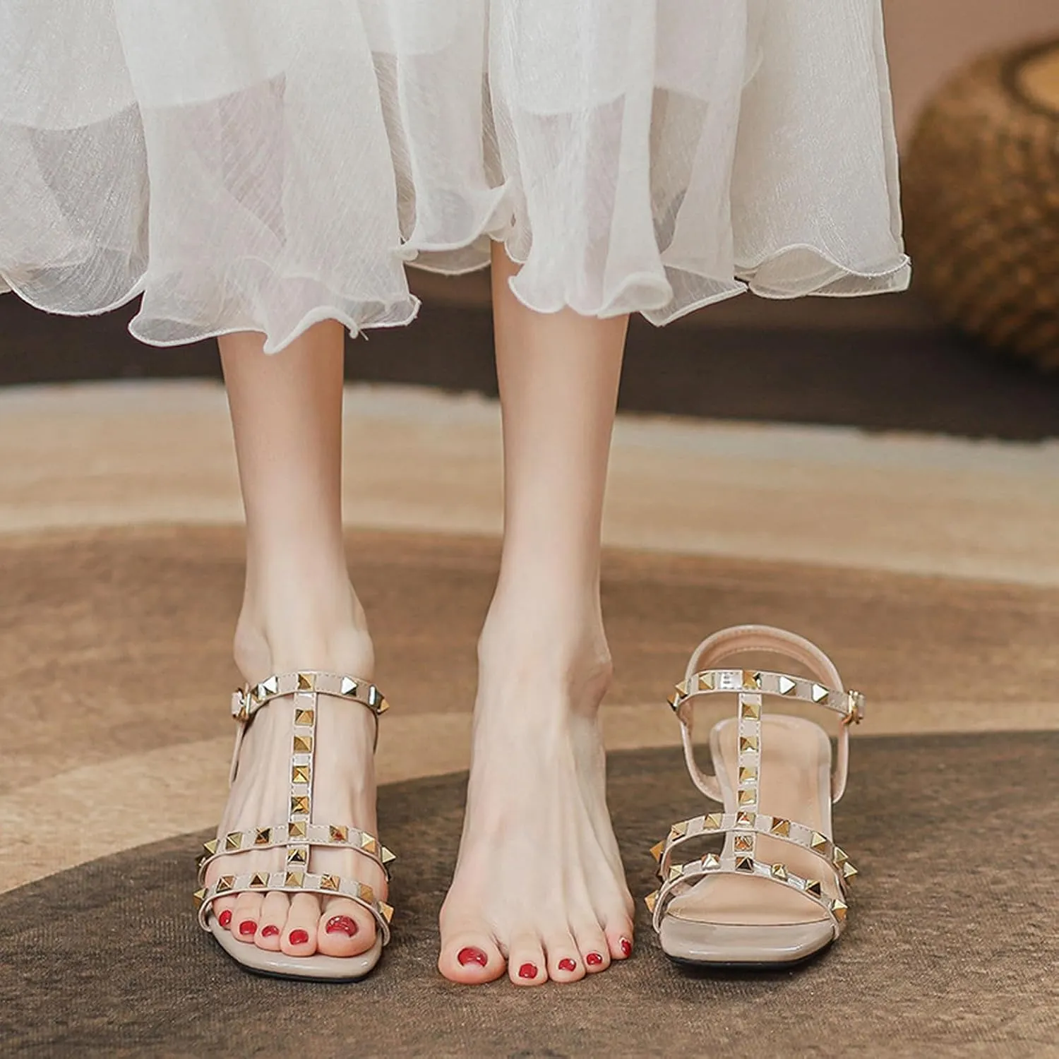 Women's Fashion Rivets Leather T-Strap Chunky Block Heel Sandals Comfort Adjustable Ankle Strap Buckle Square Open Toe Roman Sandals for Outdoor Party Prom Dress Shoes