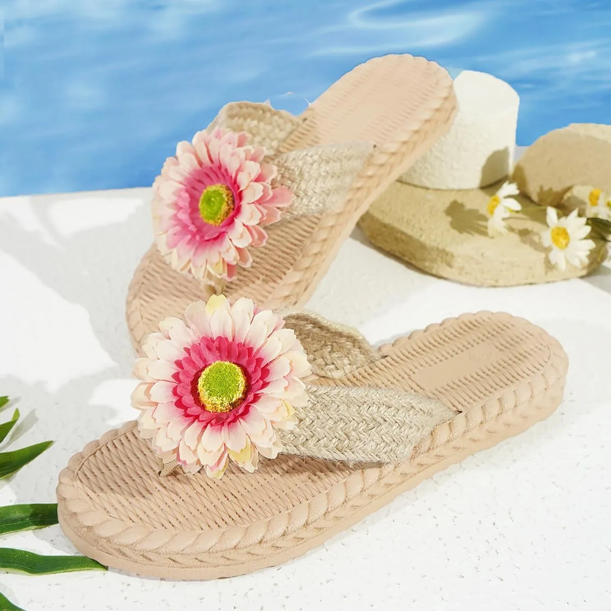 Women's Summer Slide Sandals with Cute Pink Flower Decor Soft Slip On Clip Toe Dressy Thongs Shoes Casual Flat Beach Sandals for Summer Vacation Daily Use