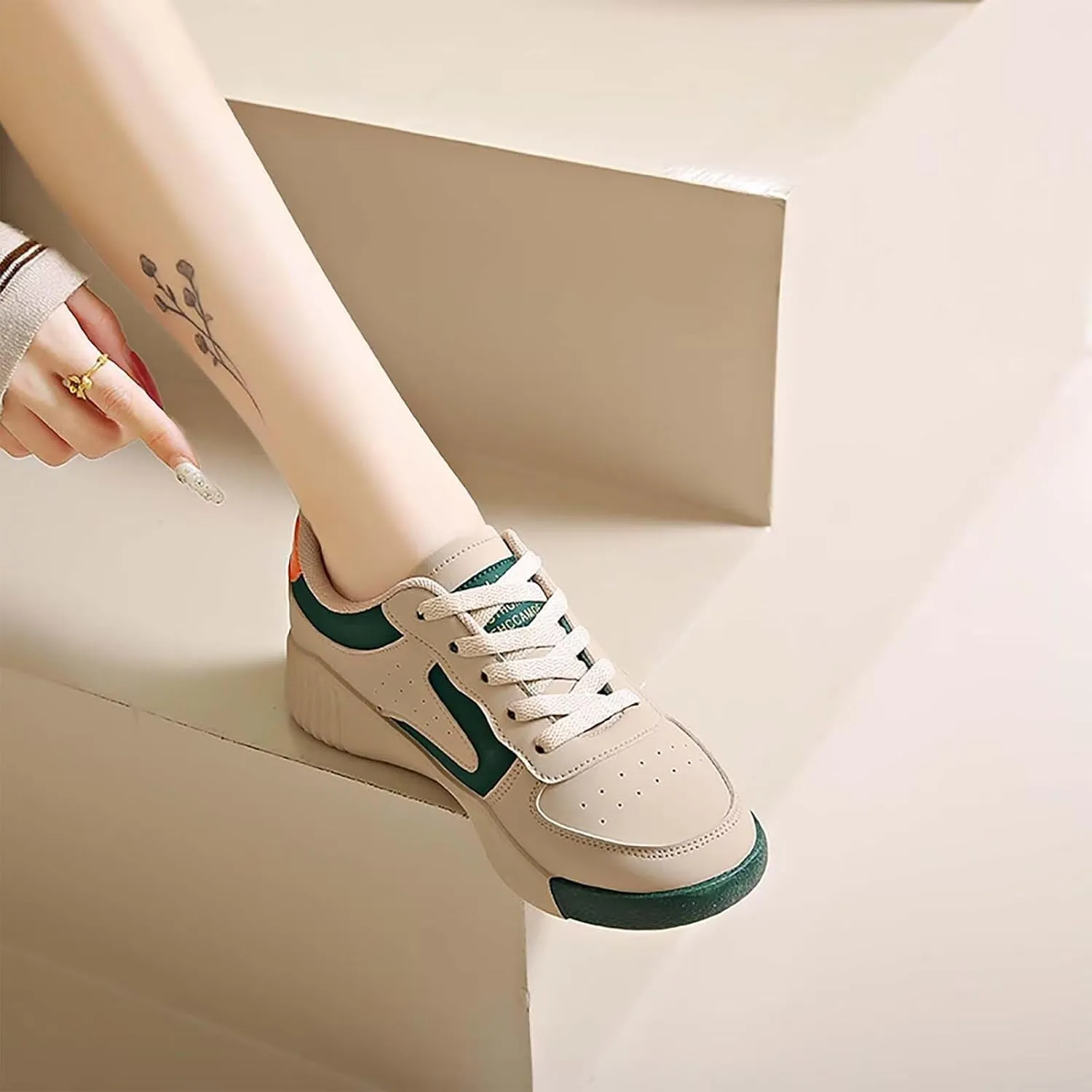 Women's Walking Casual Shoes Comfort Fashion Sneakers for Women Soft Out-Sole