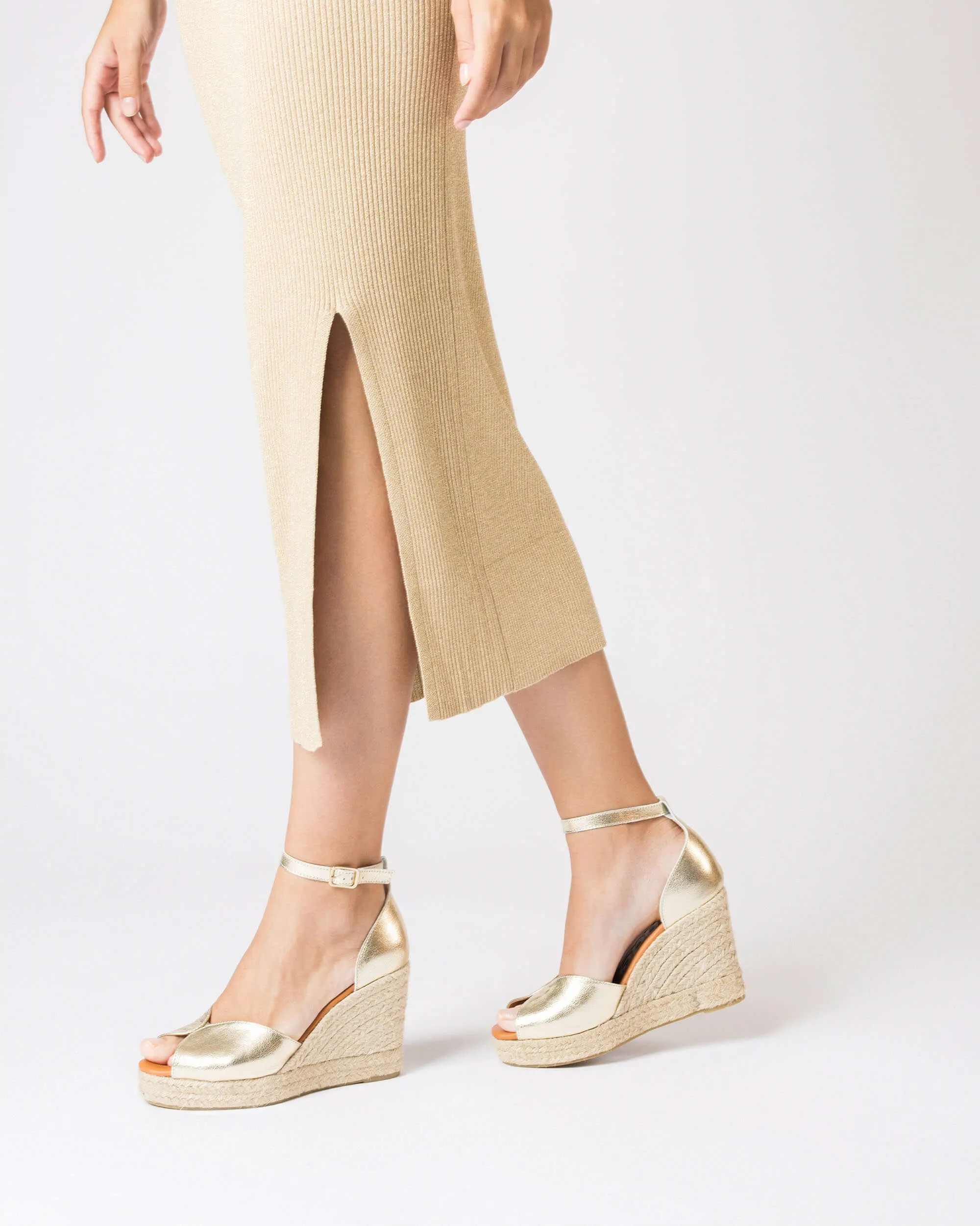 WONDERS YH-PI609 GOLD ESPADRILLE WEDGE SANDAL